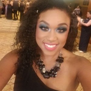 Meet your Posher, Natesha